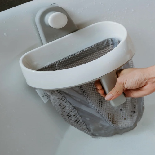 Bath Toy “Store and Scoop” Basket